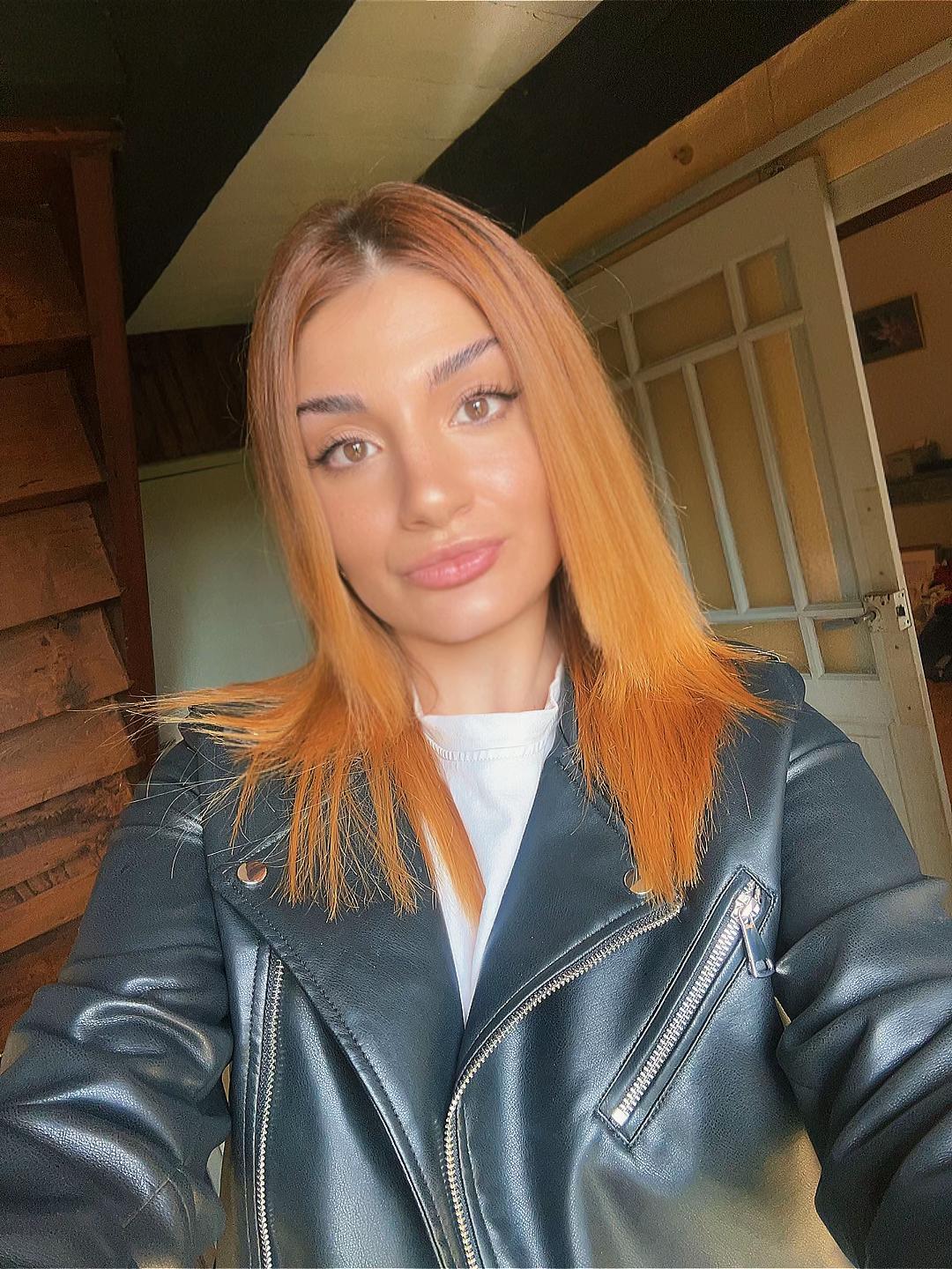 @leila.crush
