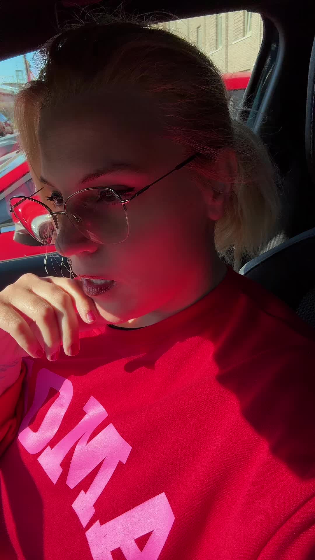 @TinyTina_madness