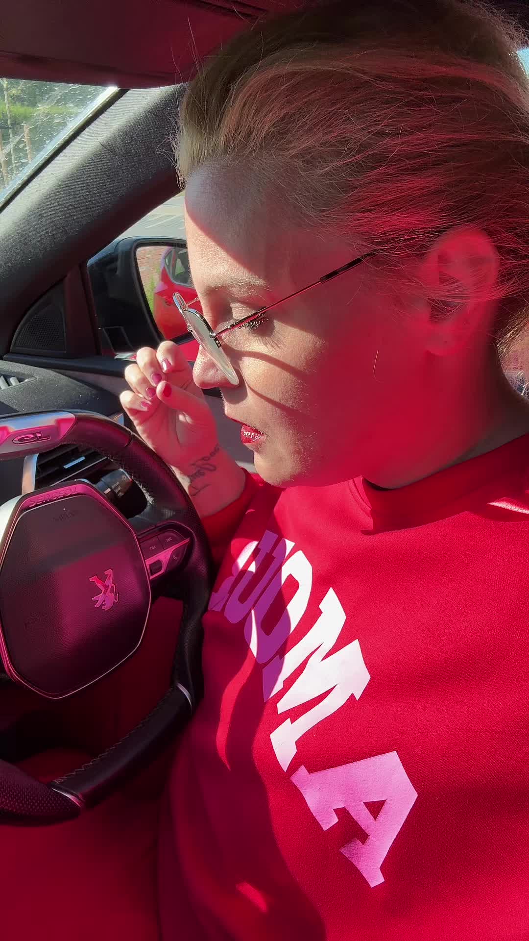 @TinyTina_madness