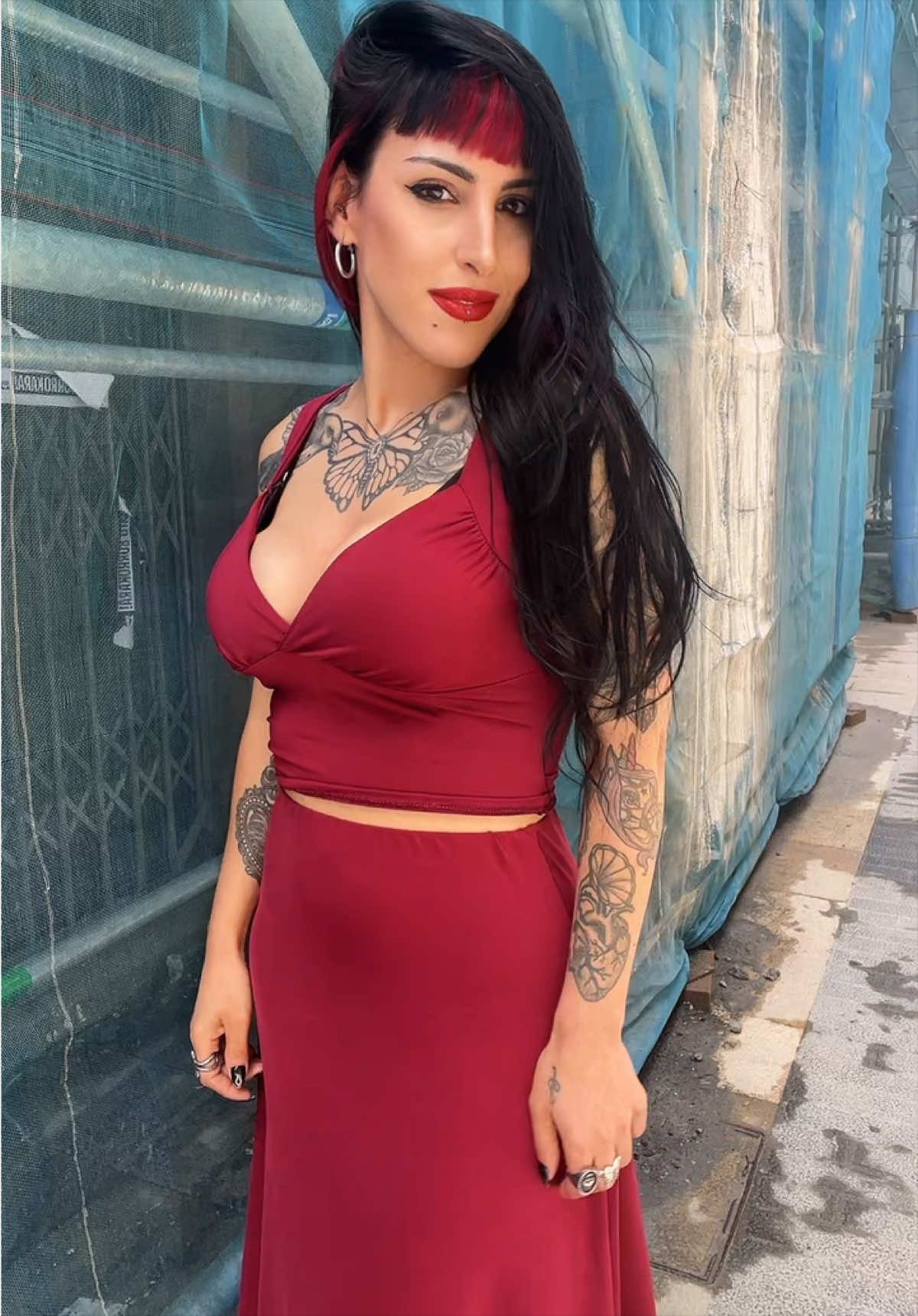 @Artistinta
