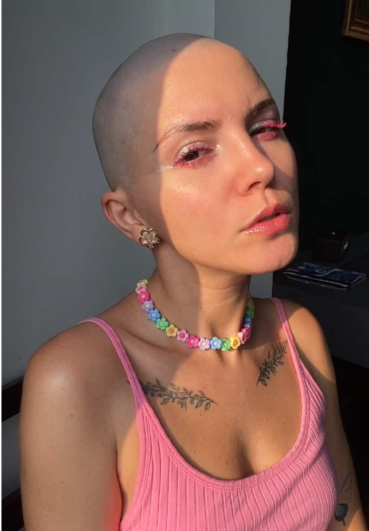 @Betsy &bull; Content Creator 🩵🩷