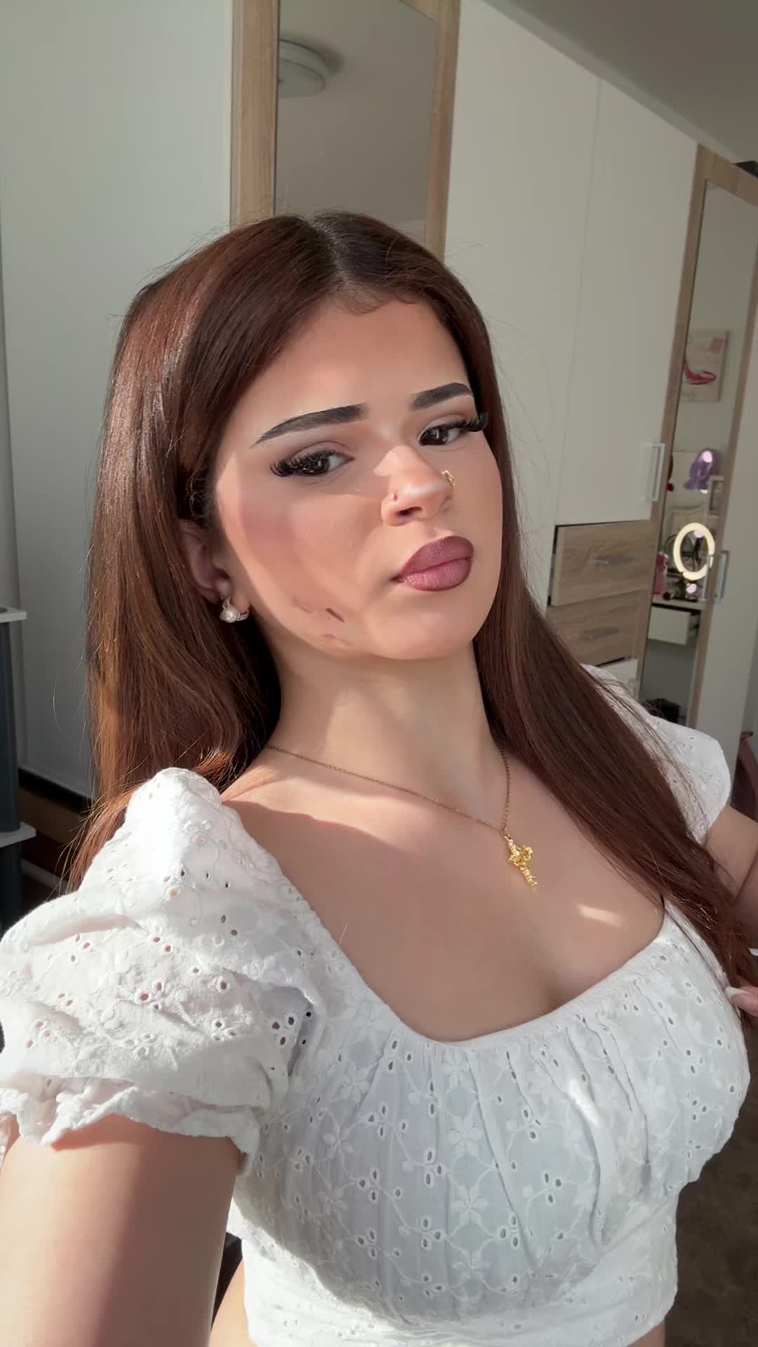 @vivi.trg_
