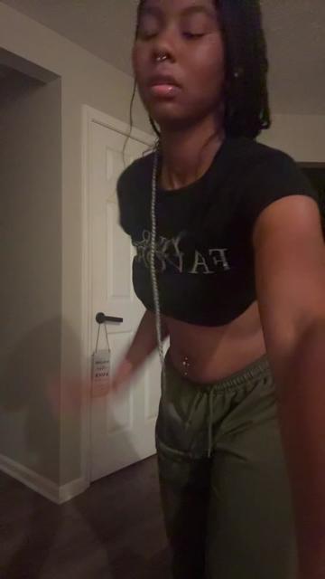 @lynn.sznnn