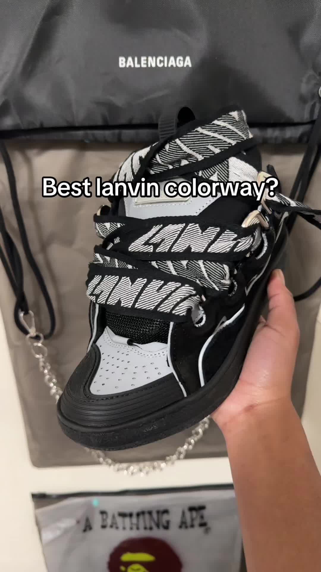 @⃟