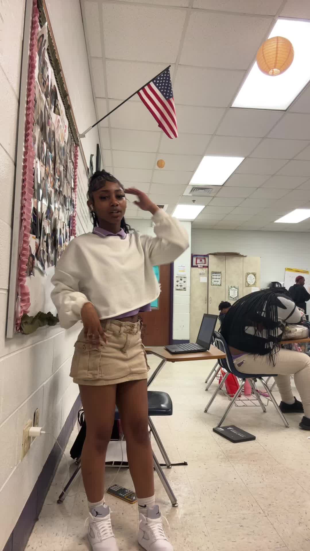 @👸🏽