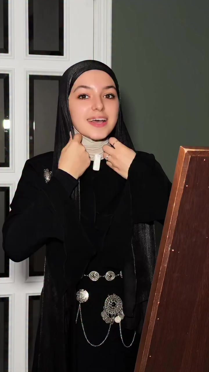 @Аиша Ханум