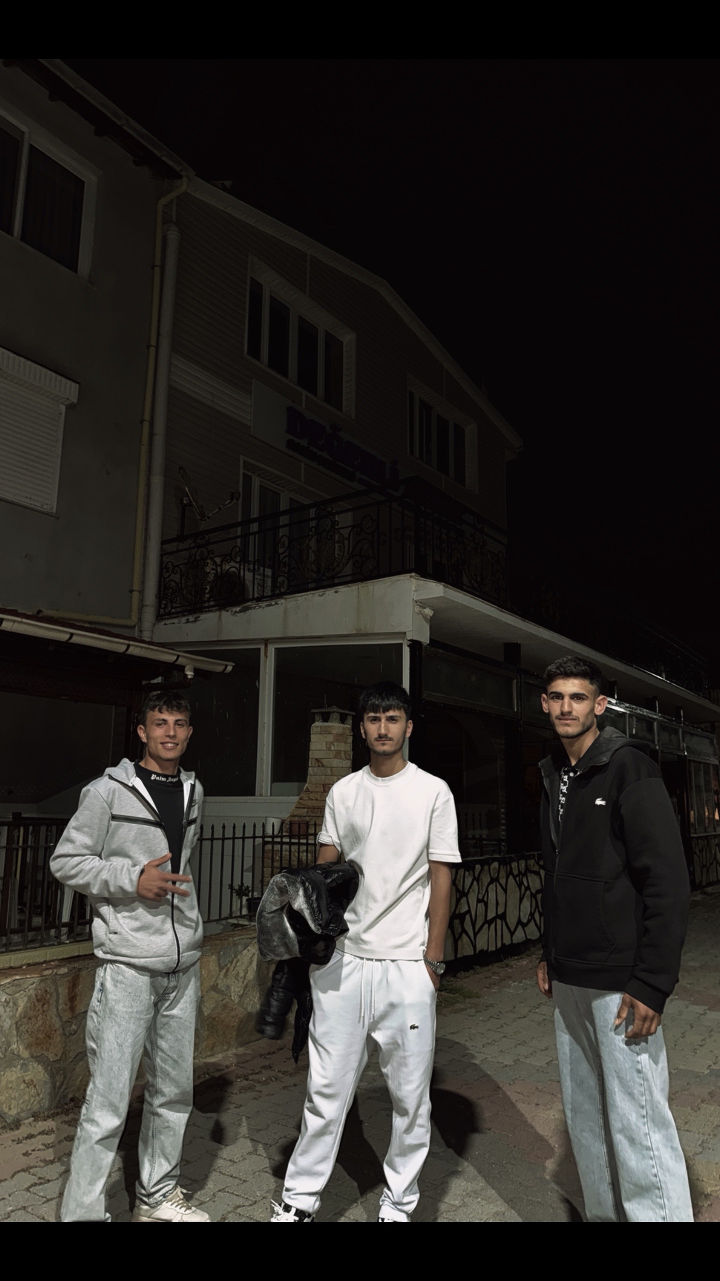 @FIRAT🥶🐊