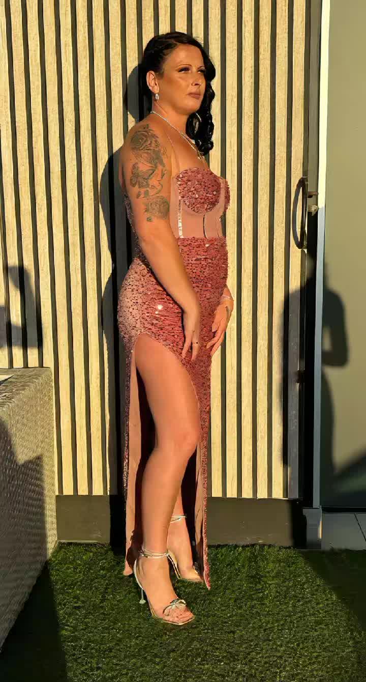 @ladeadelledee