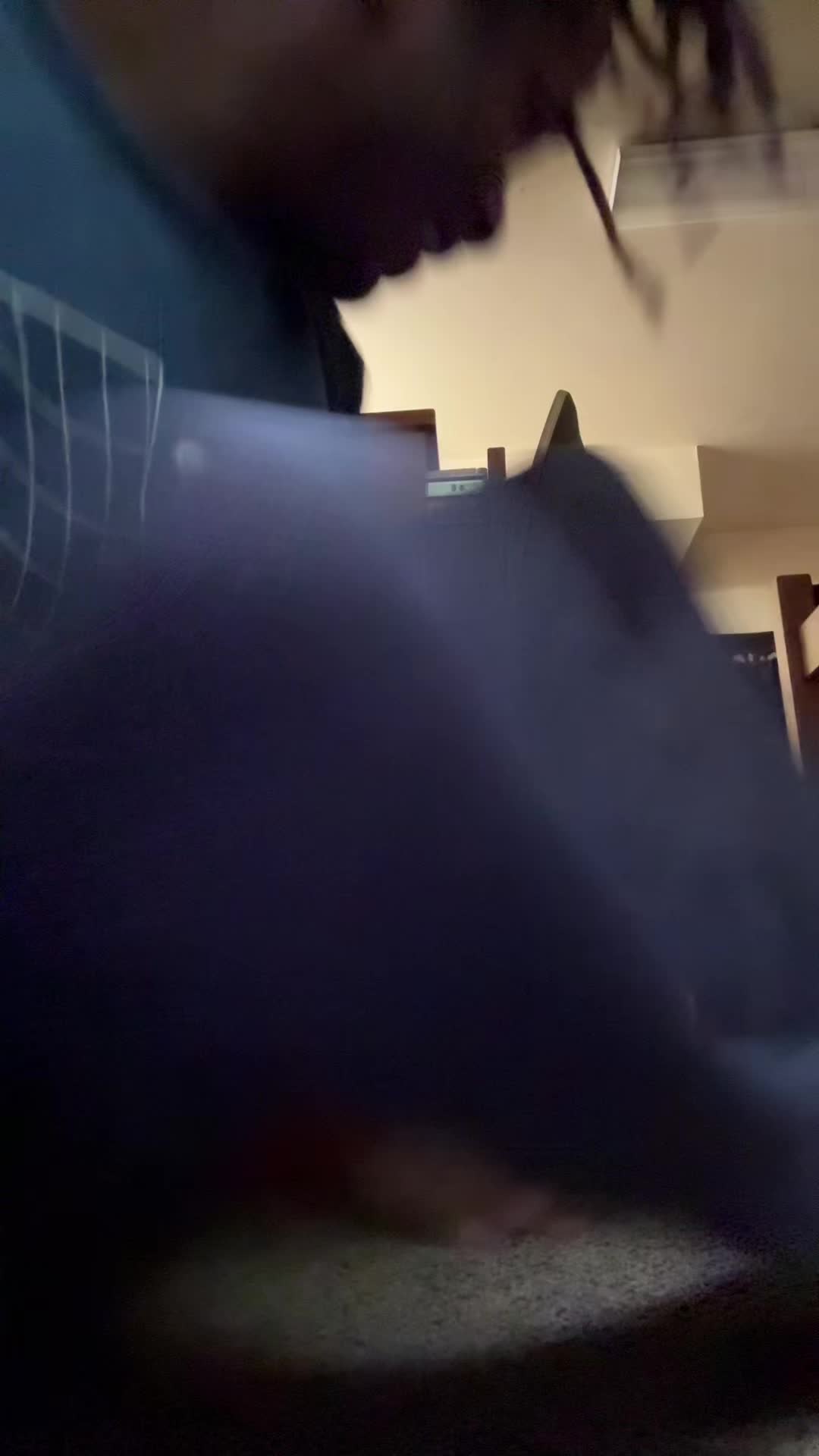 @komoneon