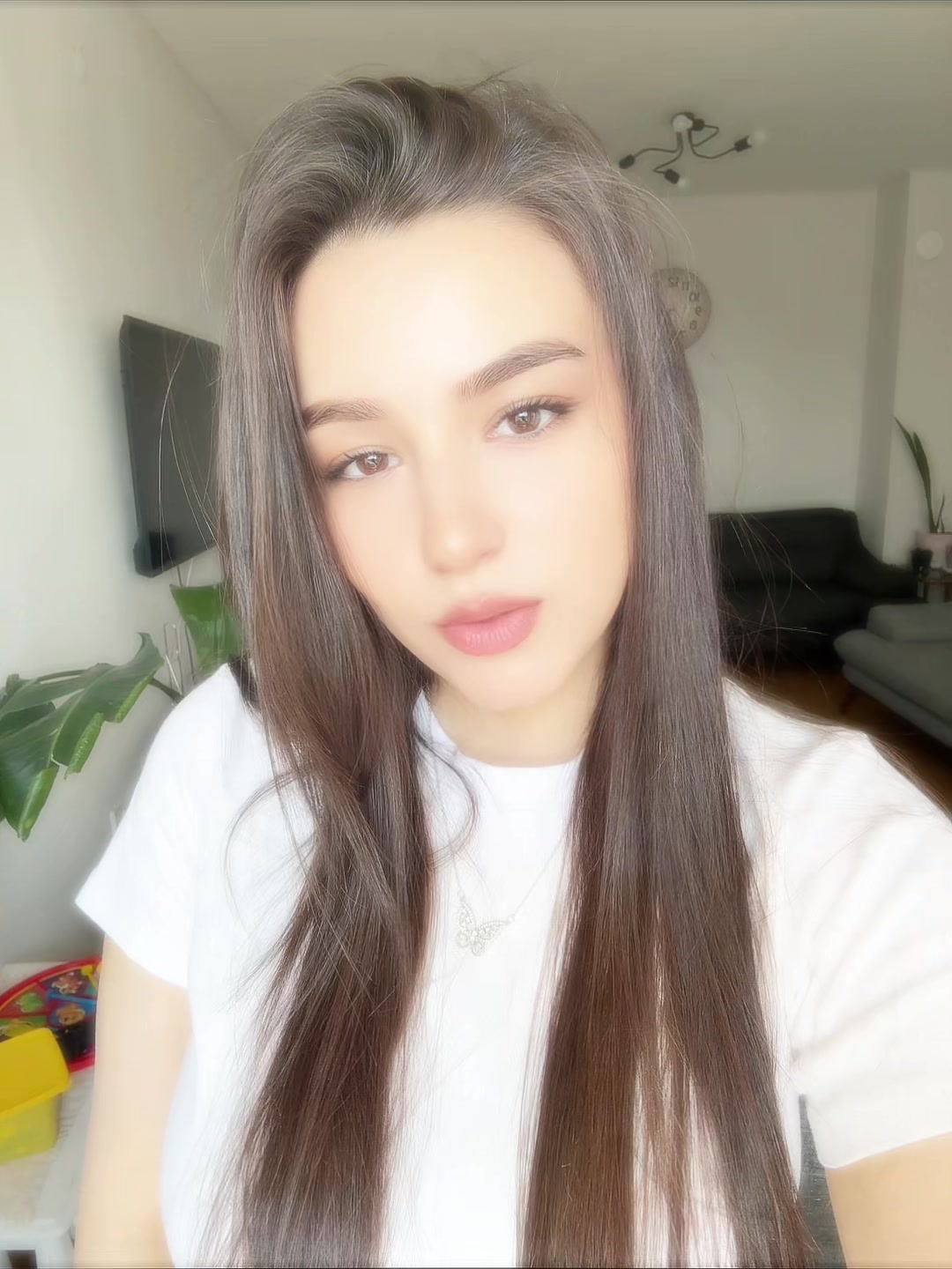 @azraniisa.1