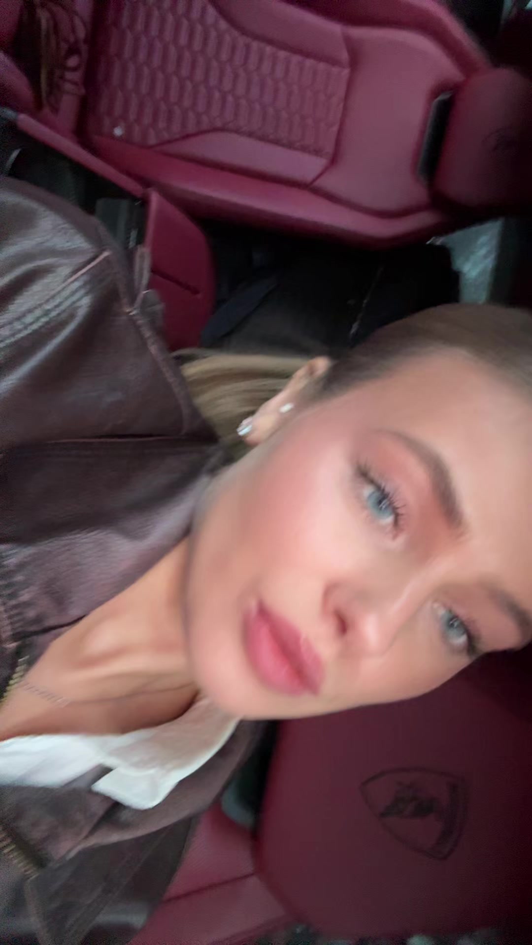 @Валерия