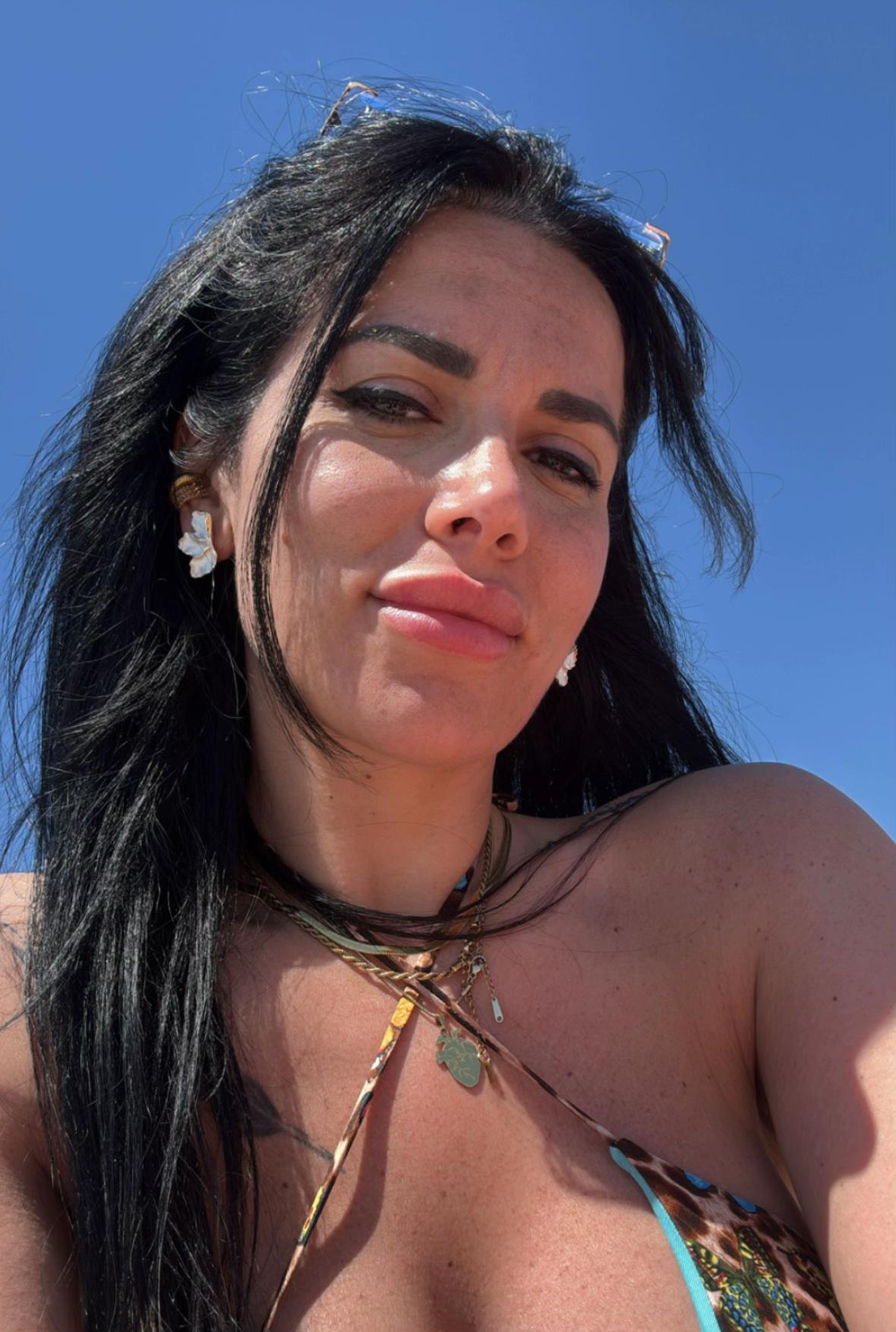 @Daniela Dany♉