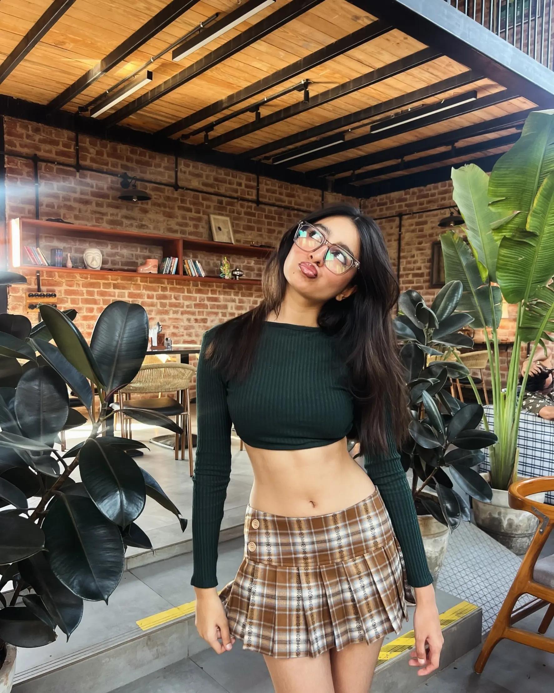 @👩🏻&zwj;⚕️💃🏻🤍