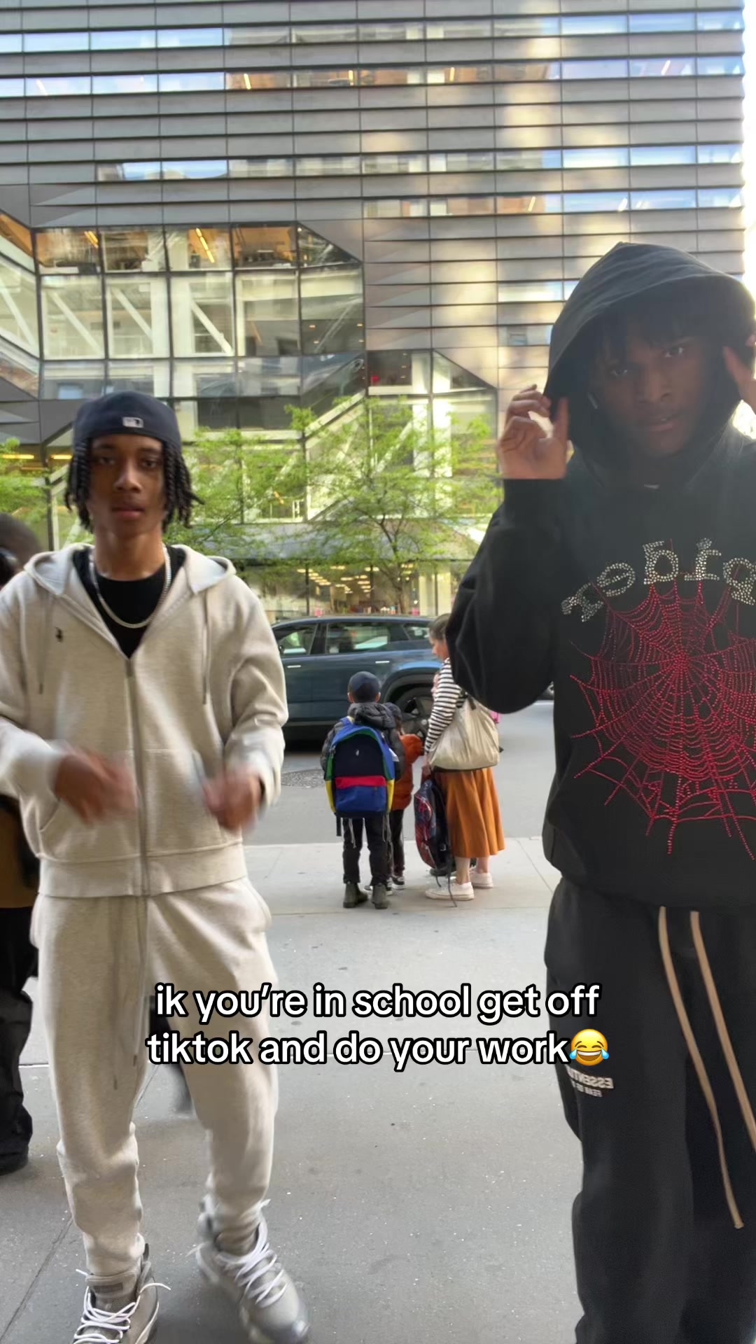 @cj