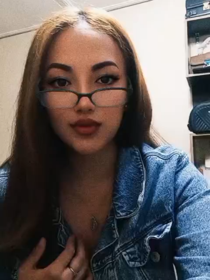 @𝓐𝓷𝓪𝓱𝓲