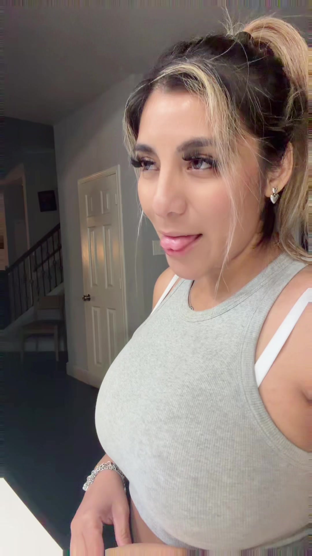 @Christy10110