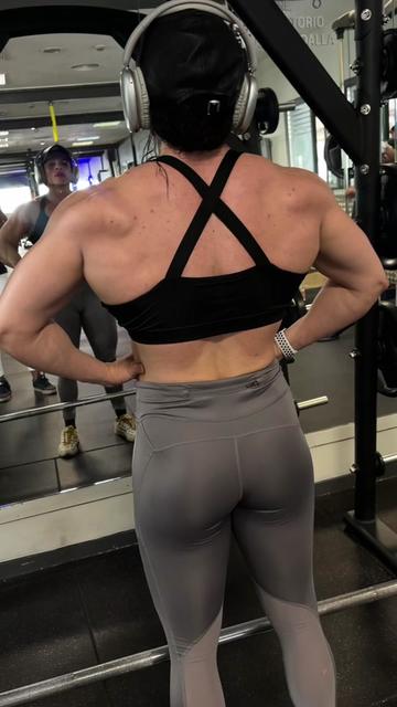 @lolyfitness_