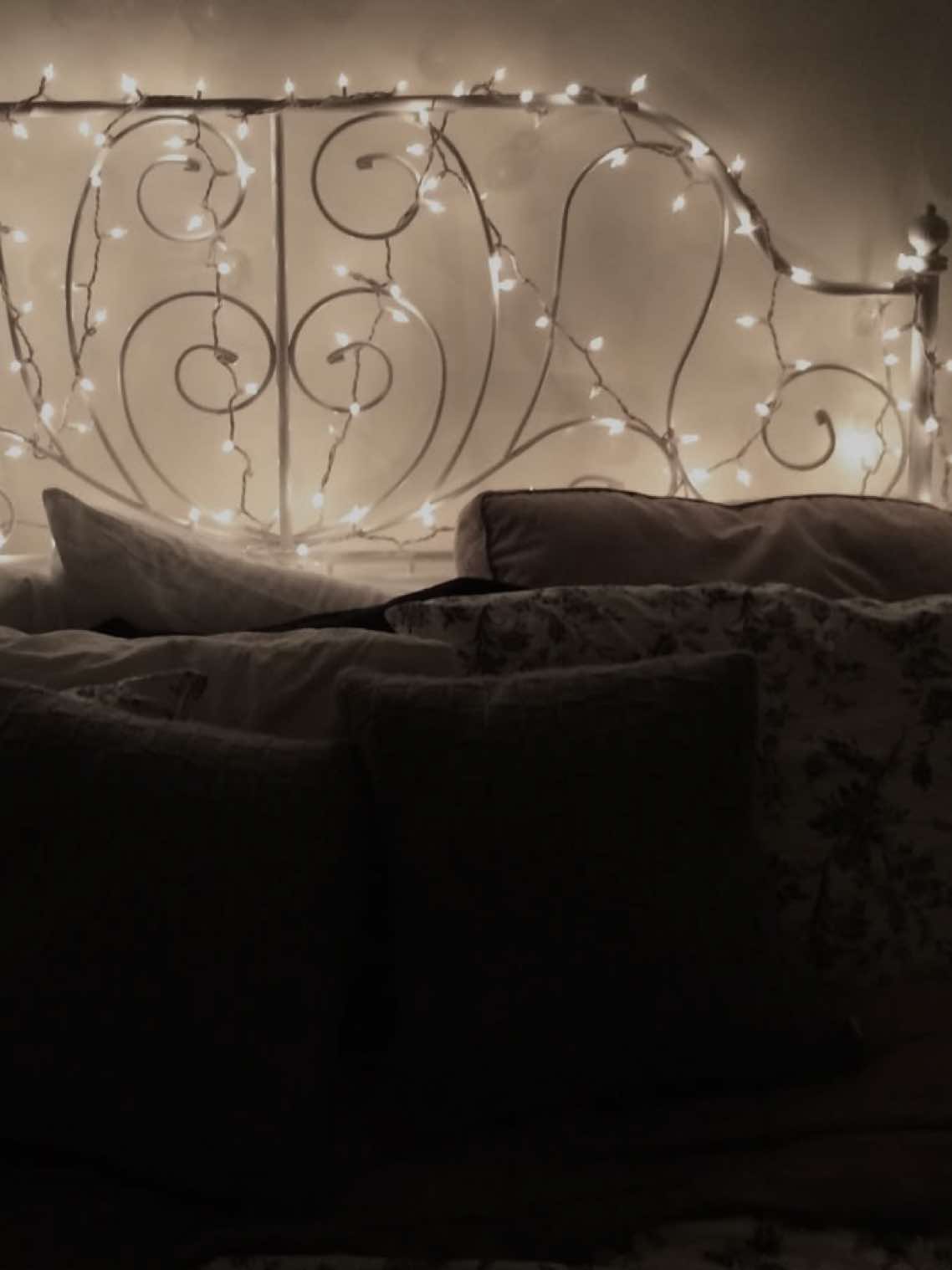 @𝒜.