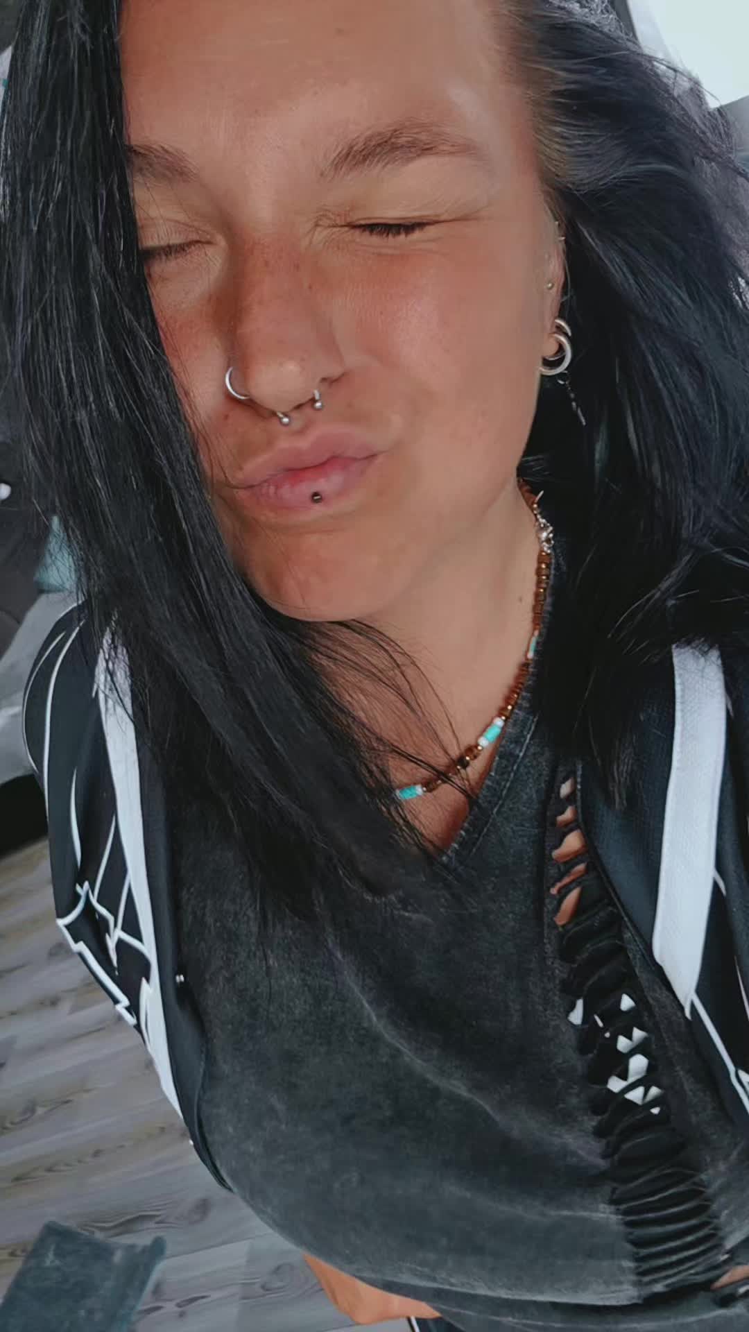 @🔥𝓐𝓷𝓷𝓪🔥