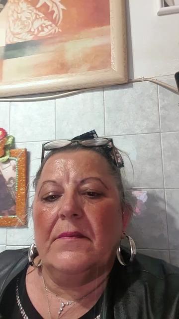 @angela bella bionda pazzerella