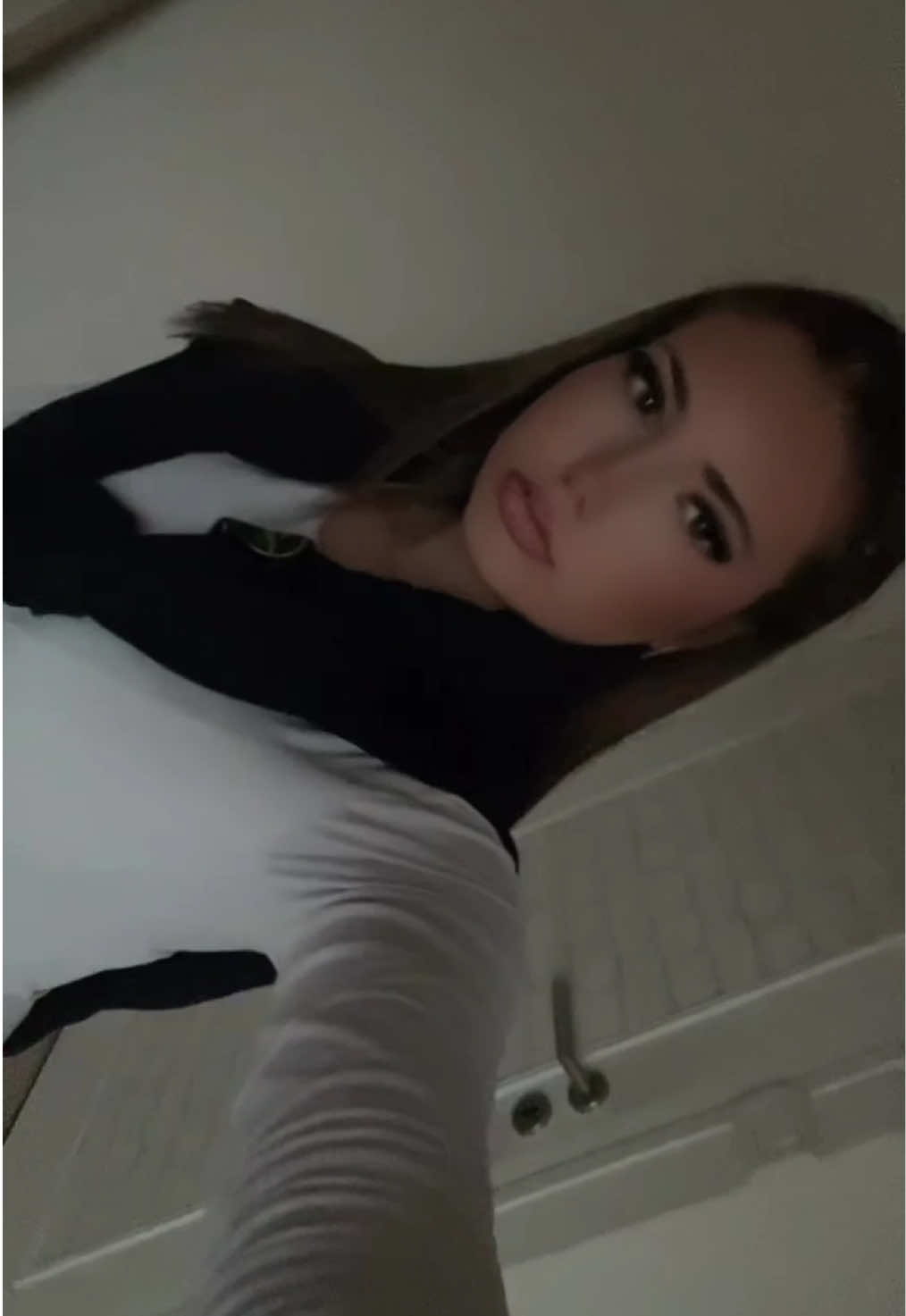 @𝐦𝐧𝟒.