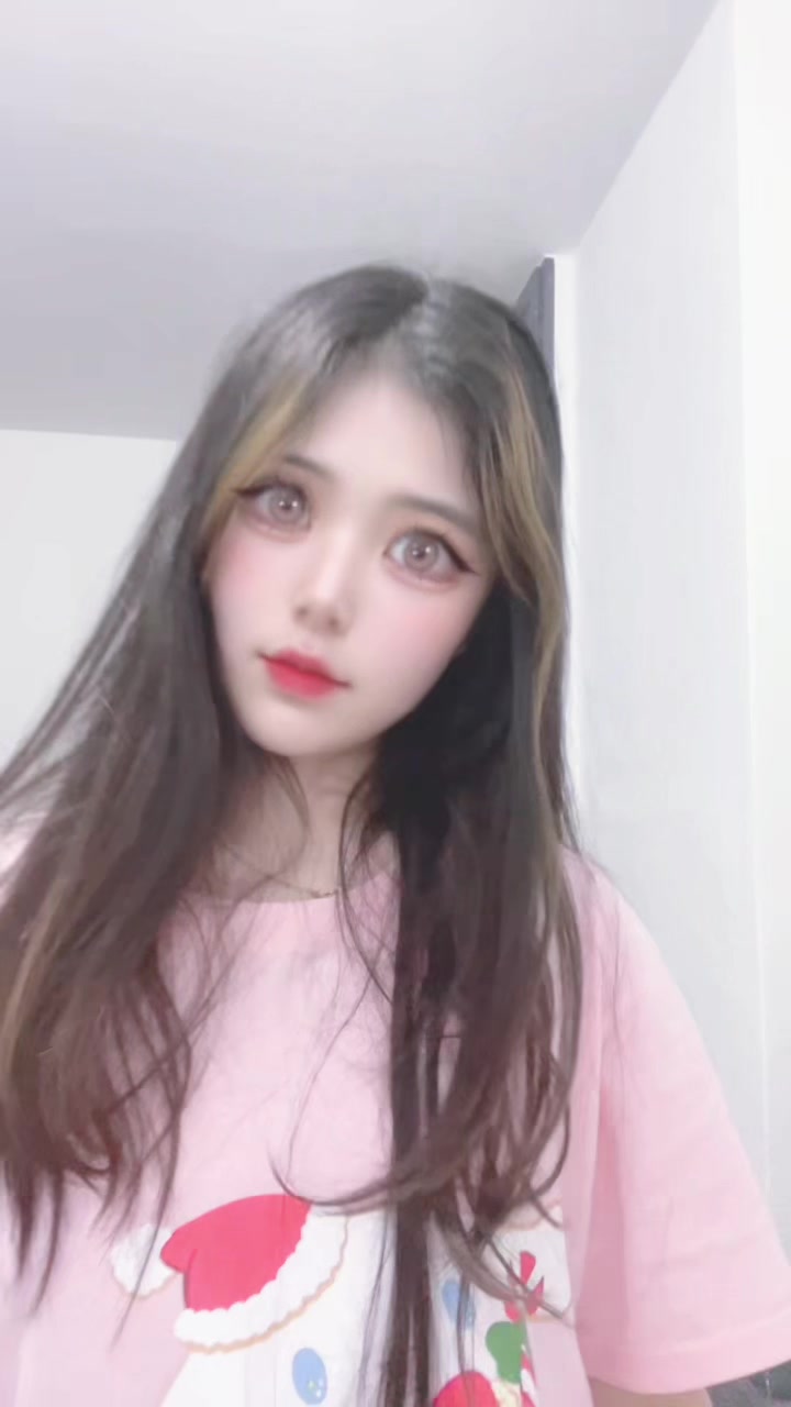 @𝑬 ୨୧