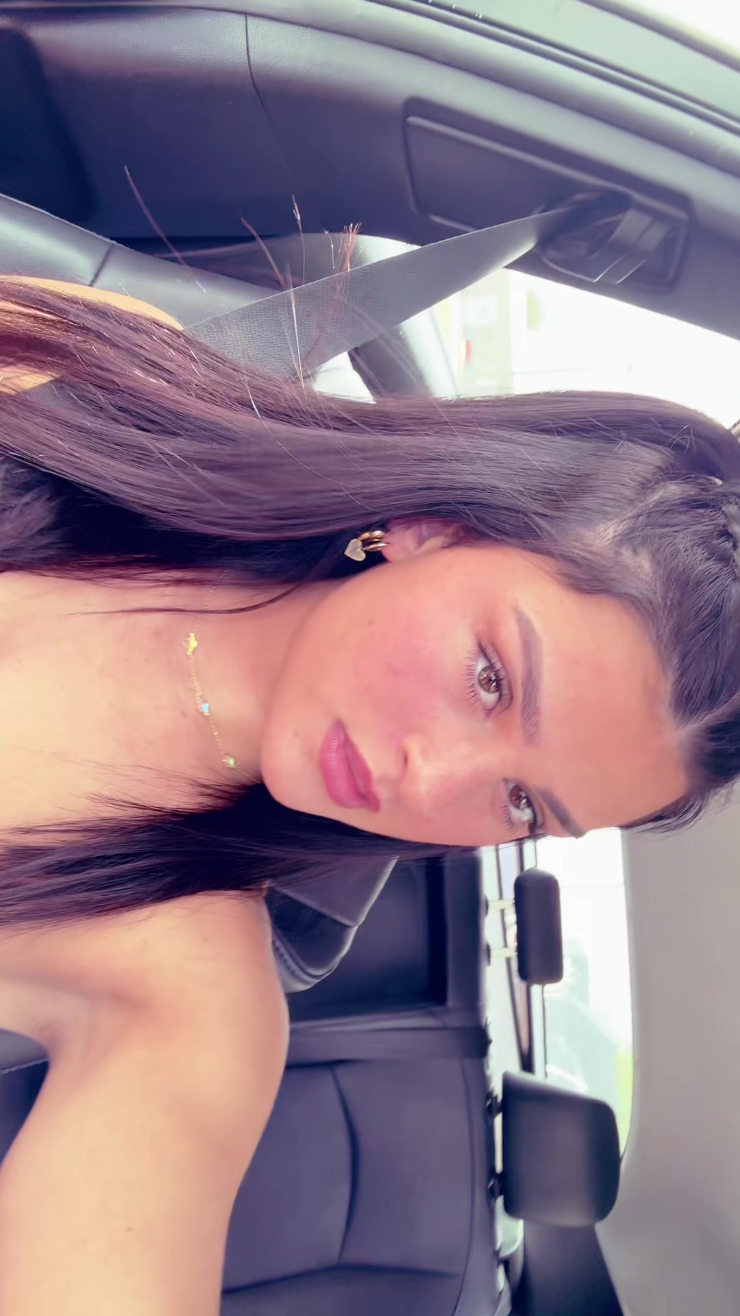 @dumbbrunette💤