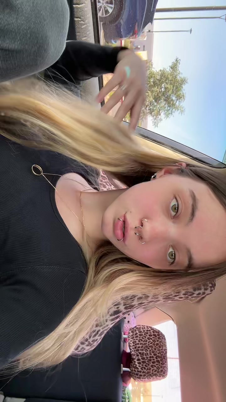 @dollface