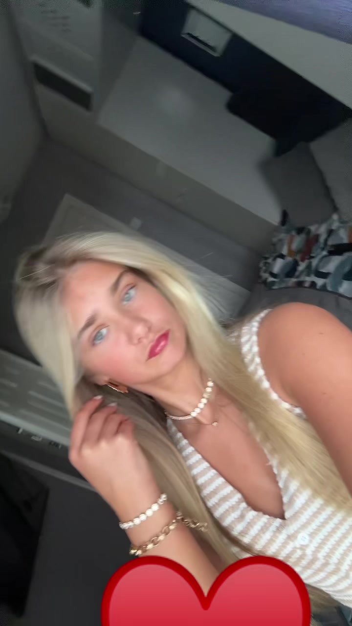 @Emily👸🏼