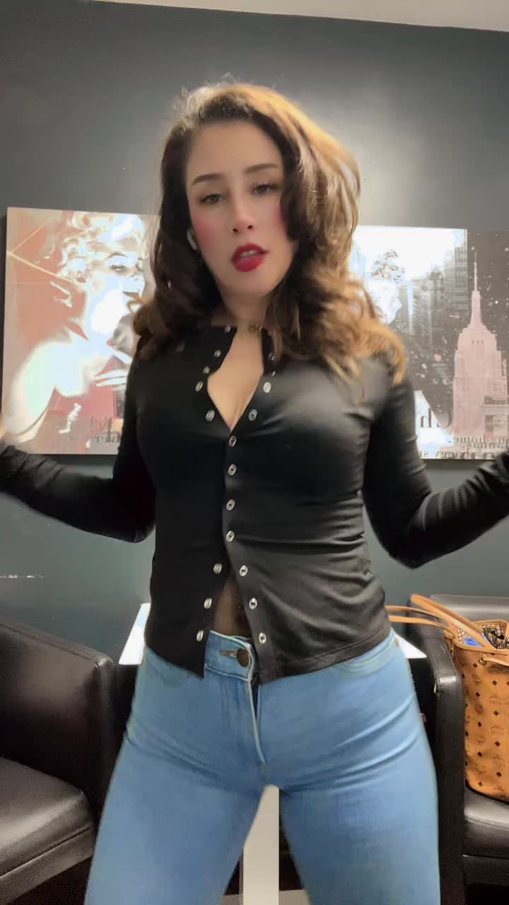 @Isabelita