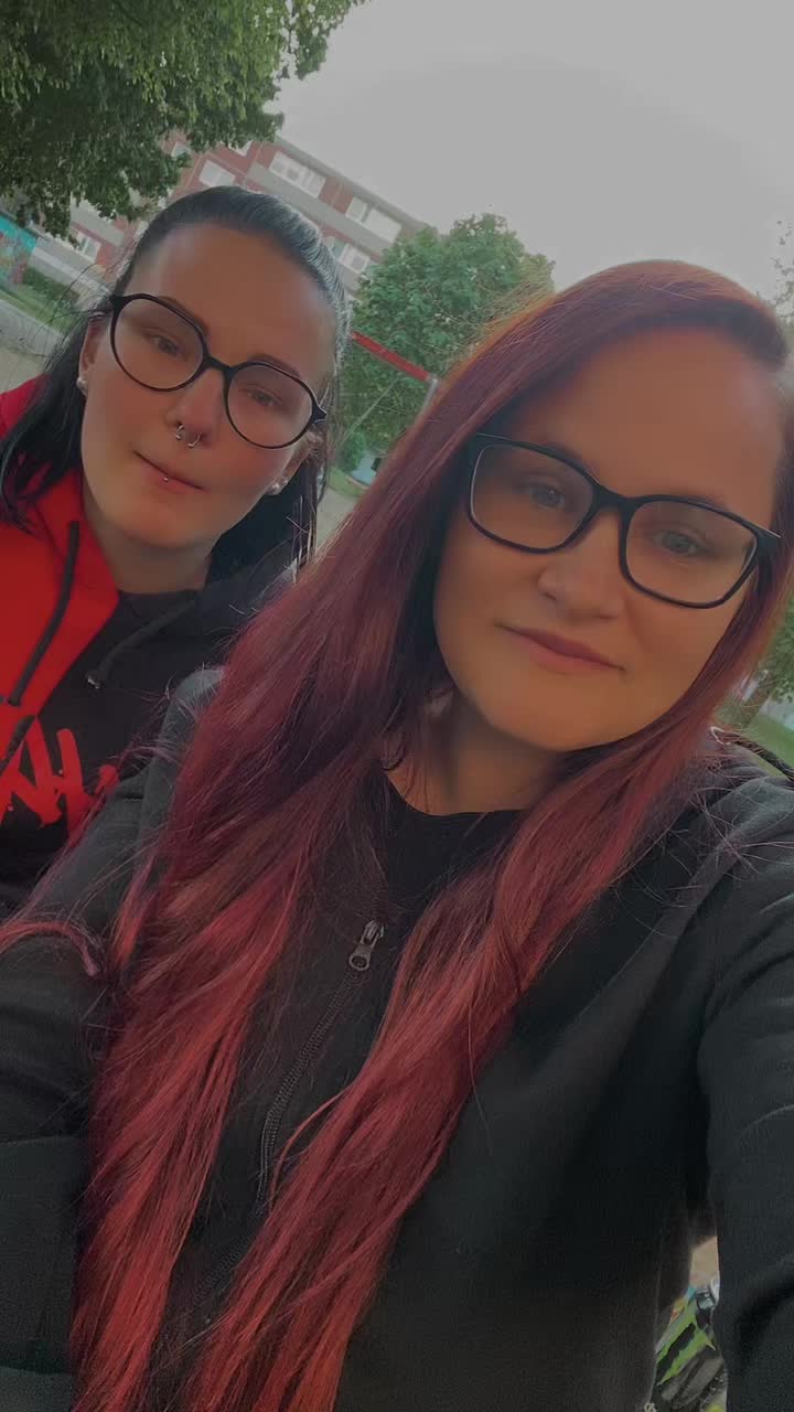 @momof4girlswithtwins