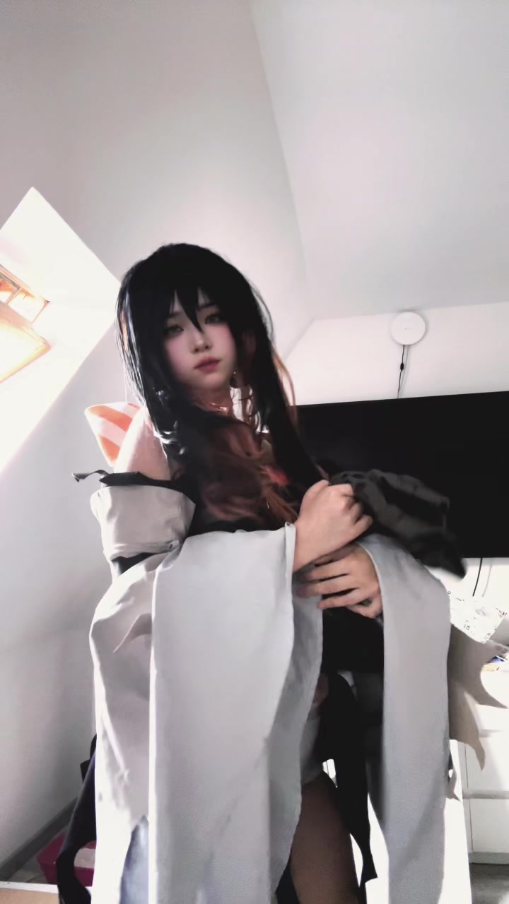 @mikomii.cos