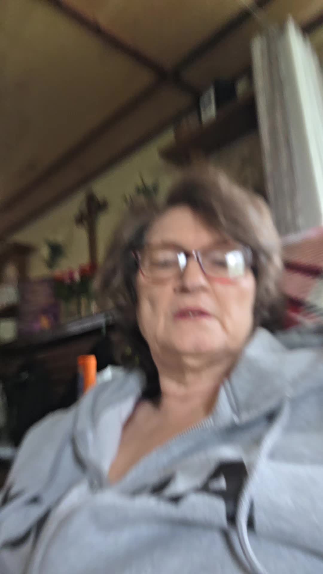 @CarolineDobay