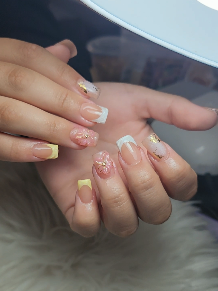 @Zabey Nails...Siempre Bellas
