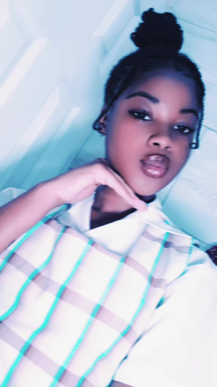 @ITZTHATGIRLNIA || Youtuber📸😝