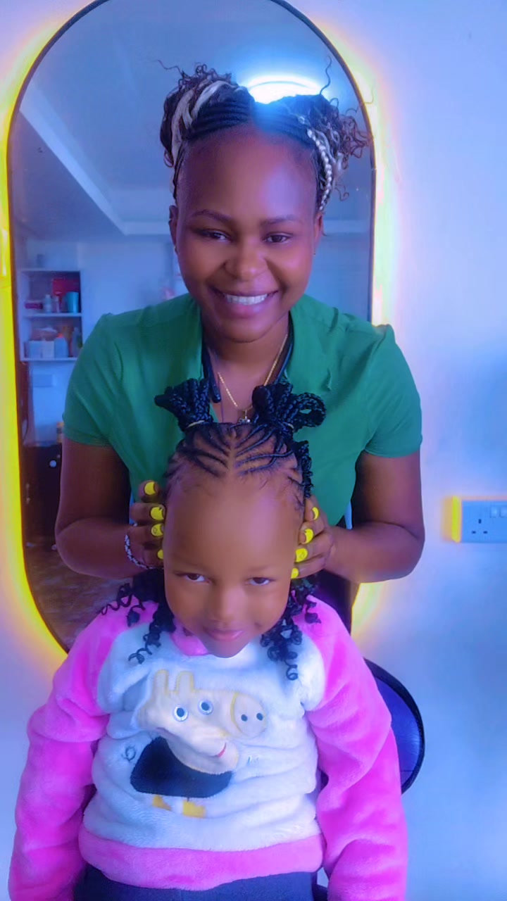 @Maryzippy the hairdresser 😍