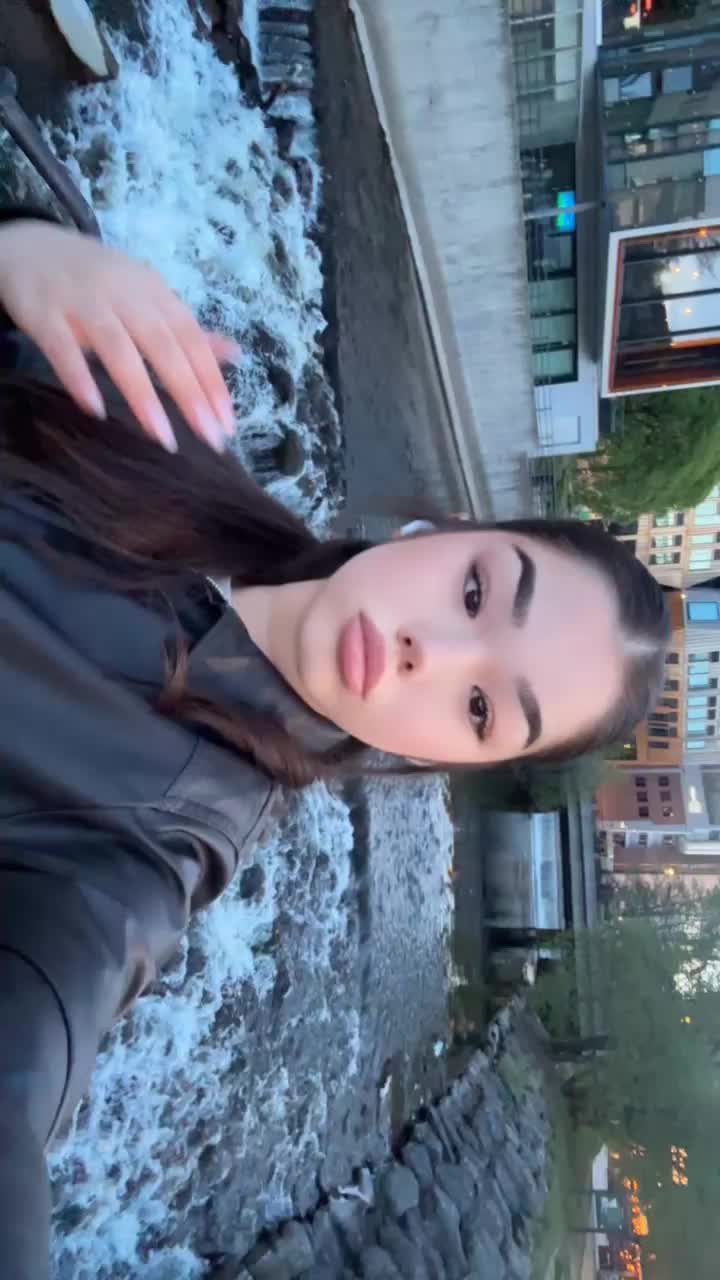 @𝐸🍓
