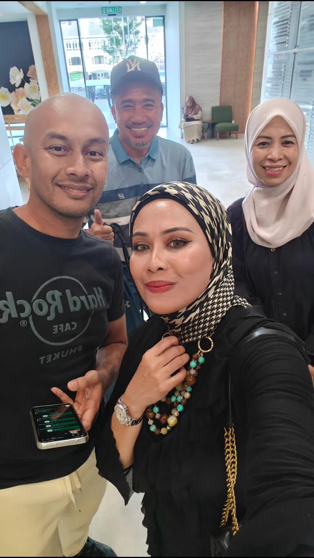 @Azie Aziz