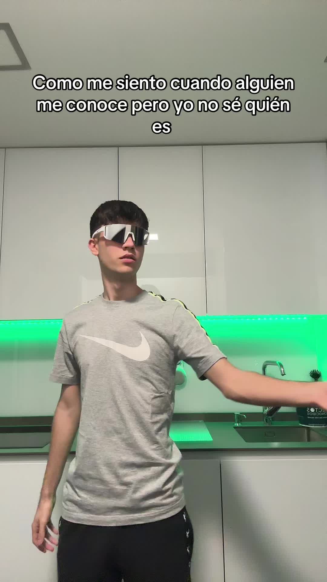 @Daniel Alc&oacute;n 😎