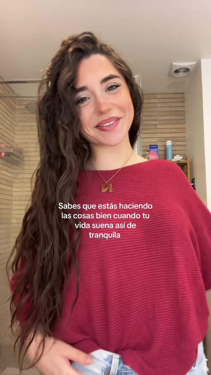 @NAIARA SALVADOR 🌸