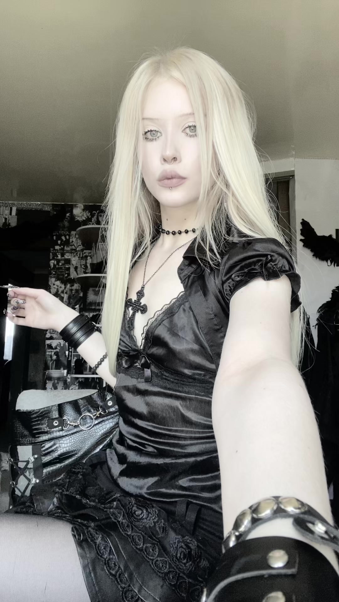 @♱⃓𝔡𝔞𝔪𝔫⚔︎𝔴𝔦𝔱𝔠𝔥𝔮♱⃓