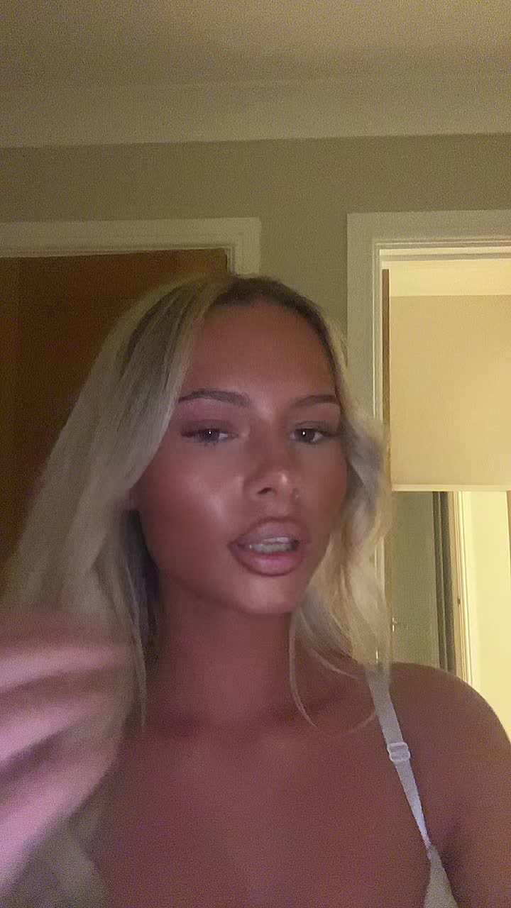 @keelyanne