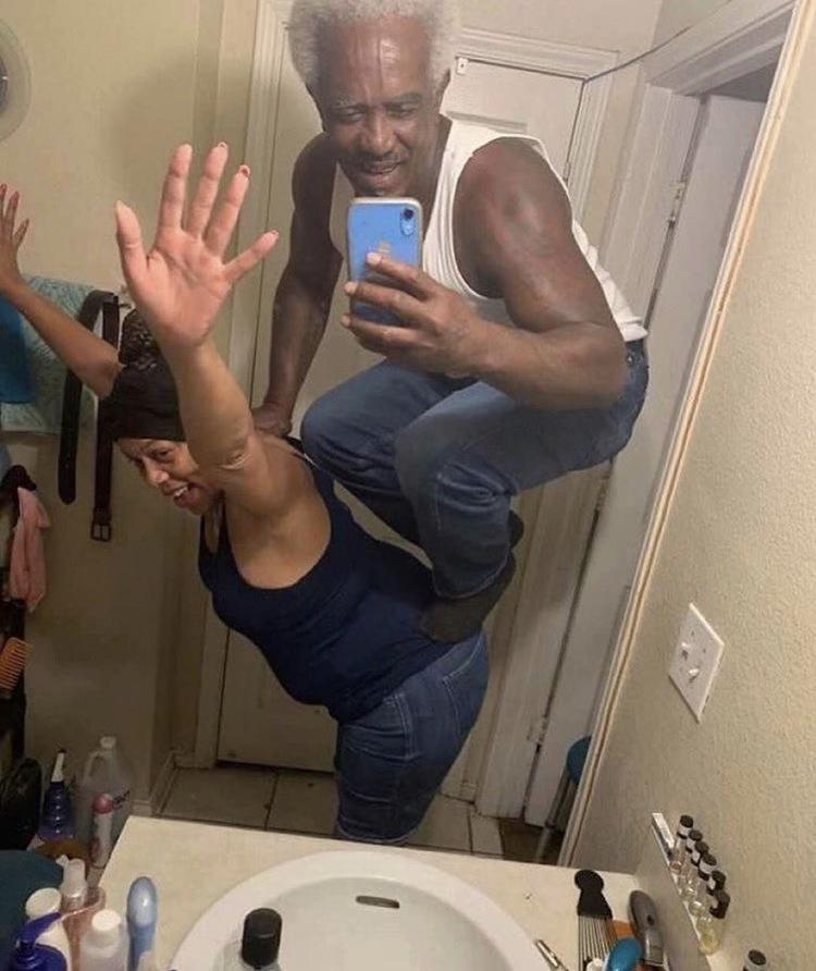 @⃟
