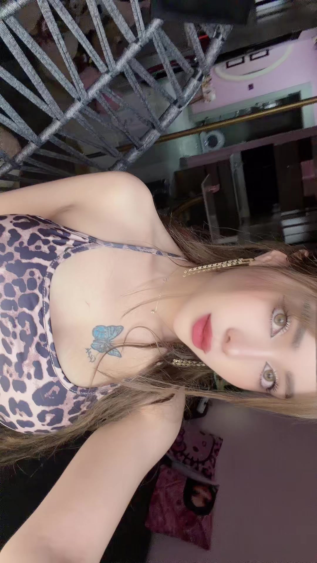 @Mubına