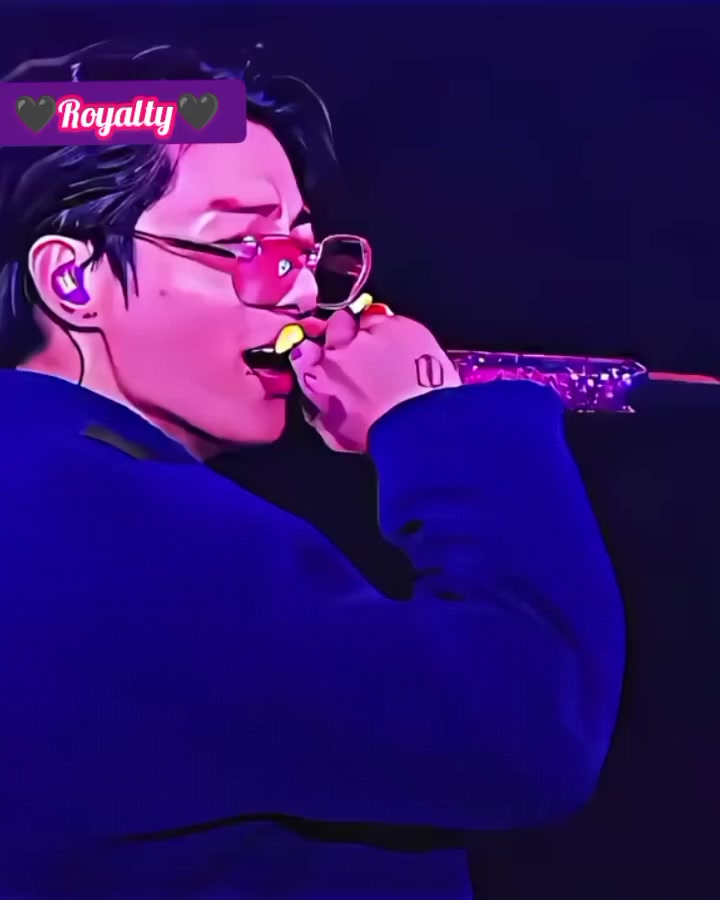 @♛★𝐑Ỗʸᗩℓ★♛