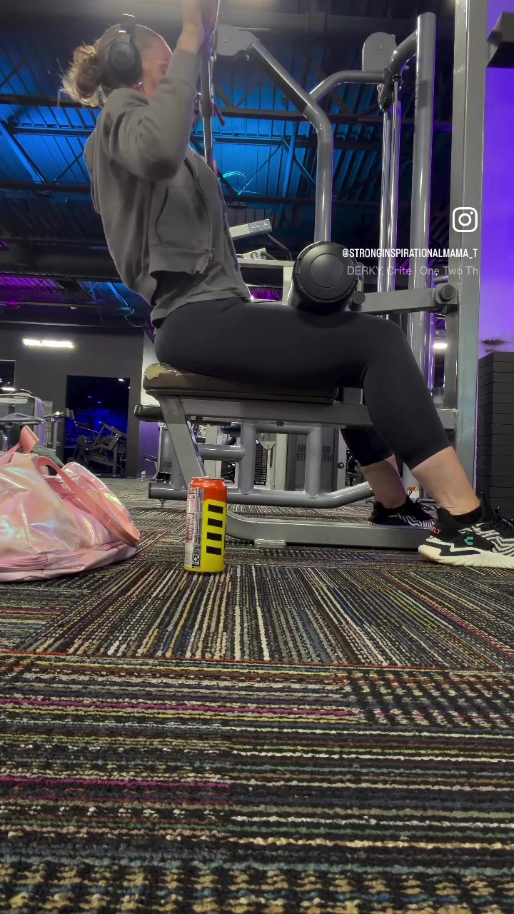 @Muscle_Mommy🌈