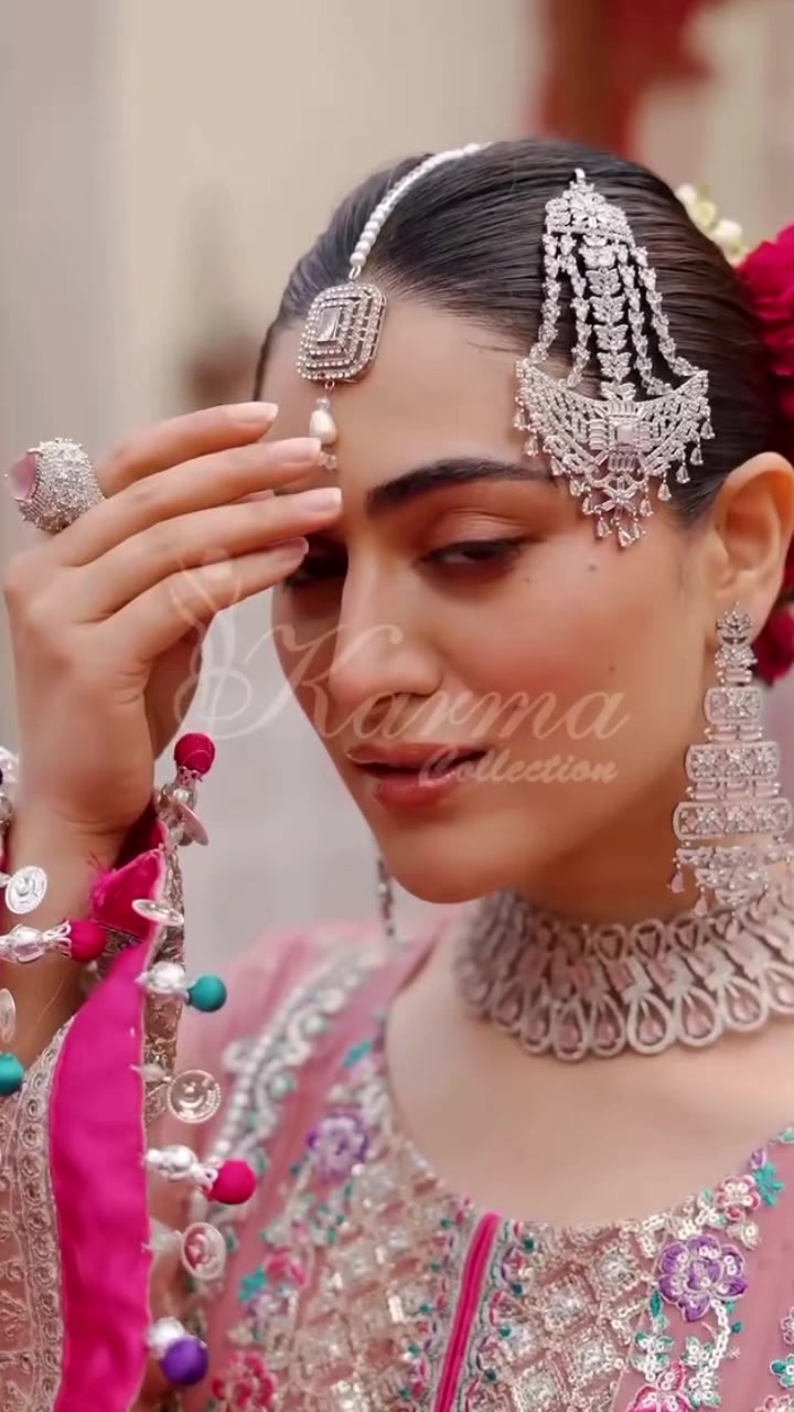 @Hina Afridi 🌸🕊️