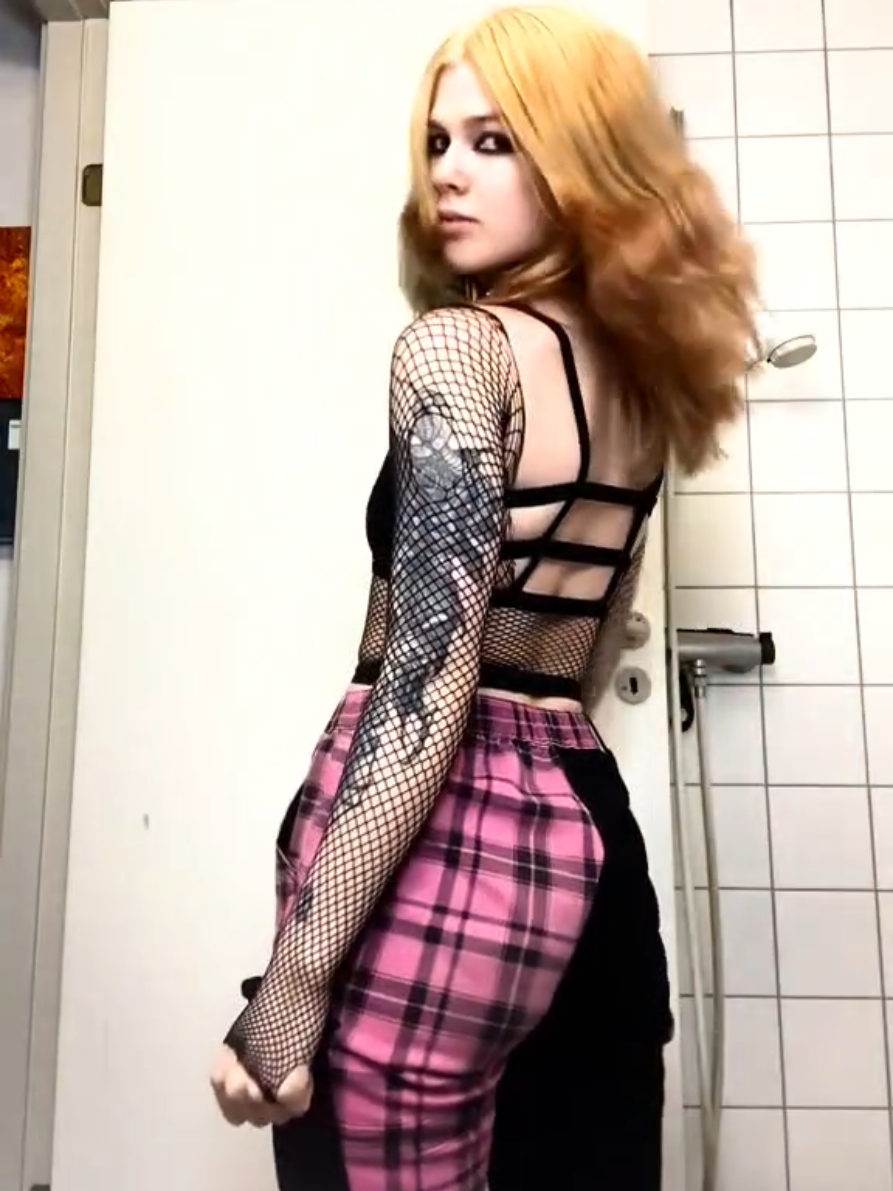 @Chriss