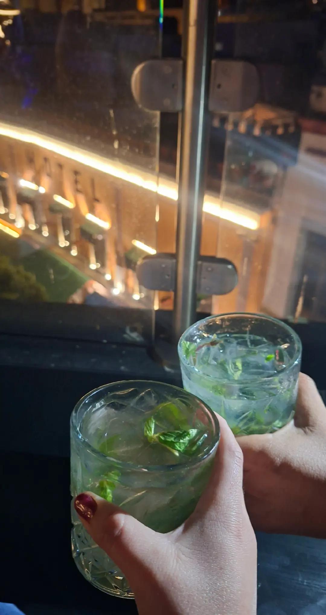 @Lucero Fern&aacute;ndez