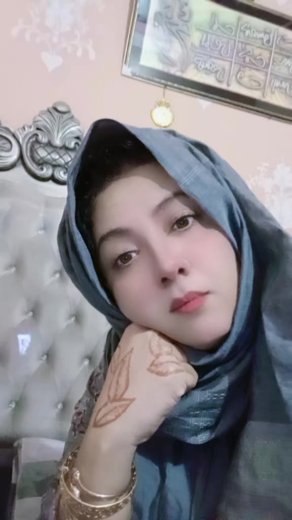 @Gulnaaz 🌹